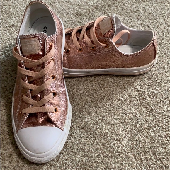 rose colored converse